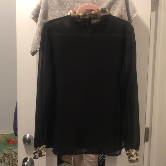 Sheer Black blouse w Leopard detail - Picture 4 of 4